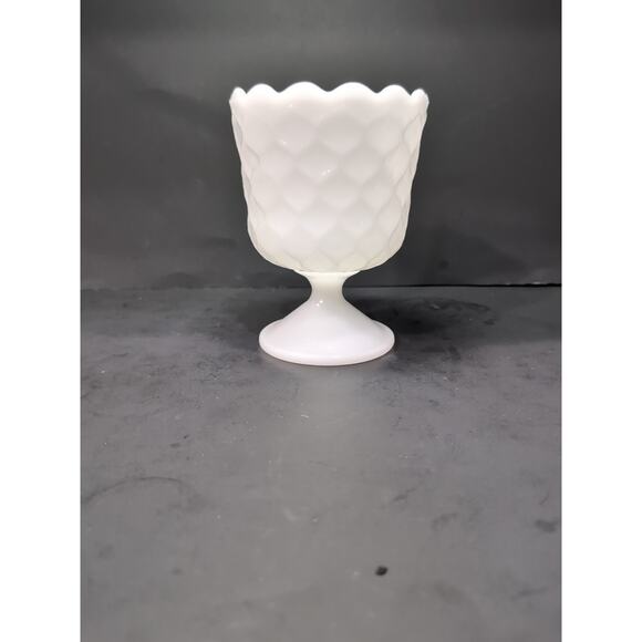 Vintage E. O. Brody Co Honeycomb Milk Glass Footed Vase MJ-42 - Picture 3 of 9